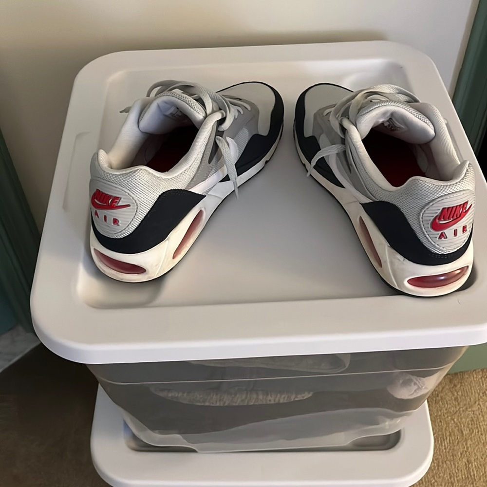 Nike air max size 10.